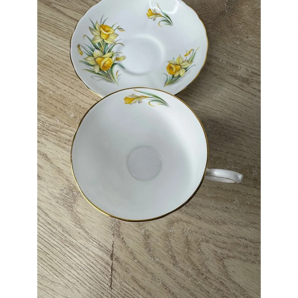 Tuscan‎ Fine English Bone China Tea Cup Saucer March Daffodil Birthday Flowers